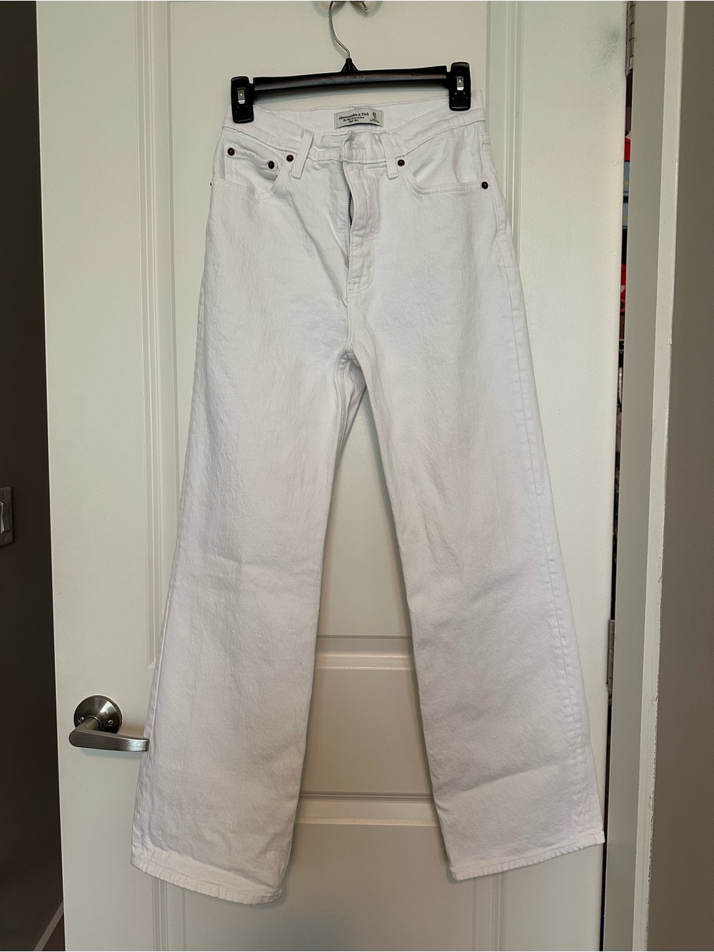 Abercrombie & Fitch White High-Rise Wide Leg Jeans